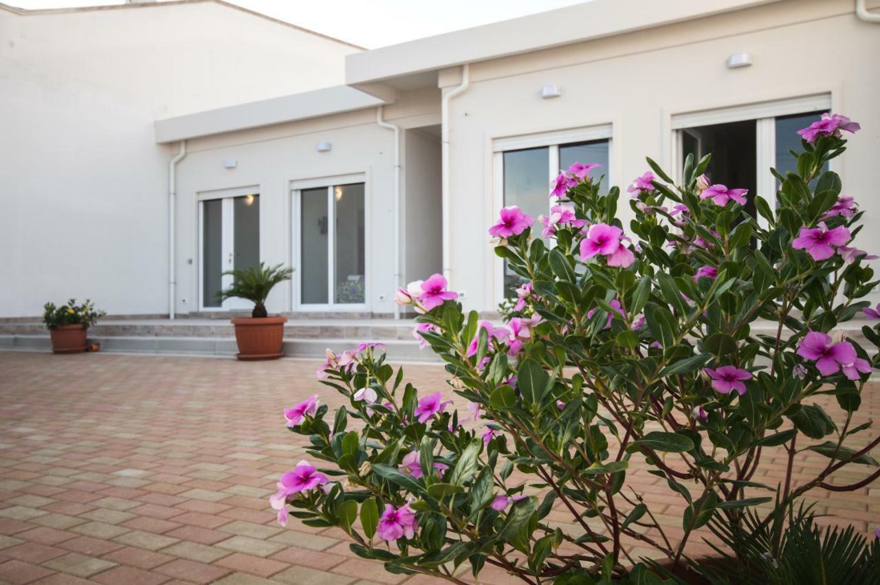 Edone Bed and Breakfast Maruggio Buitenkant foto